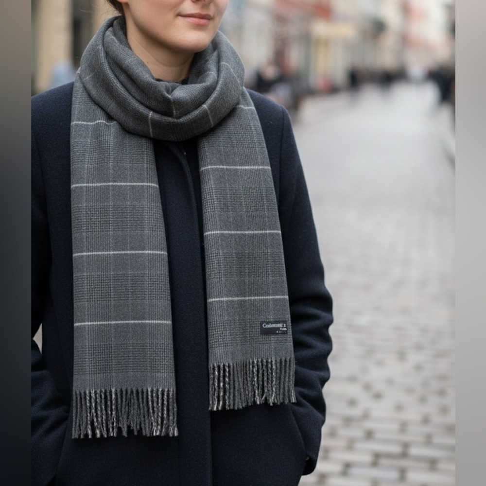 New Cashmink V Fraas Soft Acrylic Scarf Plaid Check Gray Fringe